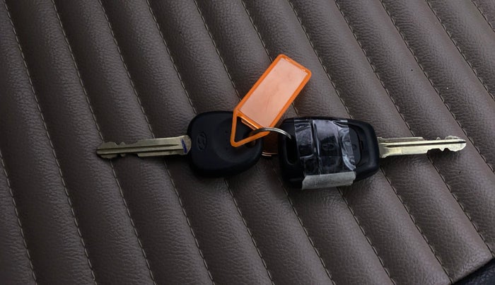 2018 Hyundai Grand i10 SPORTZ (O) AT 1.2 KAPPA VTVT, Petrol, Automatic, 59,569 km, Key Close Up