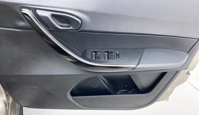 2018 Tata TIAGO NRG PETROL, Petrol, Manual, 49,075 km, Driver Side Door Panels Control