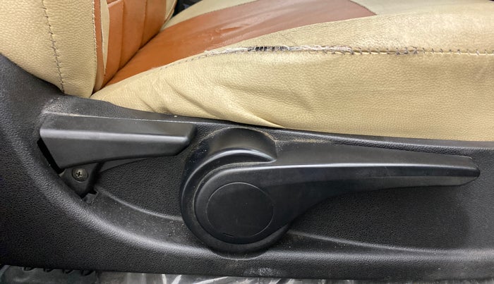 2018 Tata TIAGO NRG PETROL, Petrol, Manual, 49,075 km, Driver Side Adjustment Panel