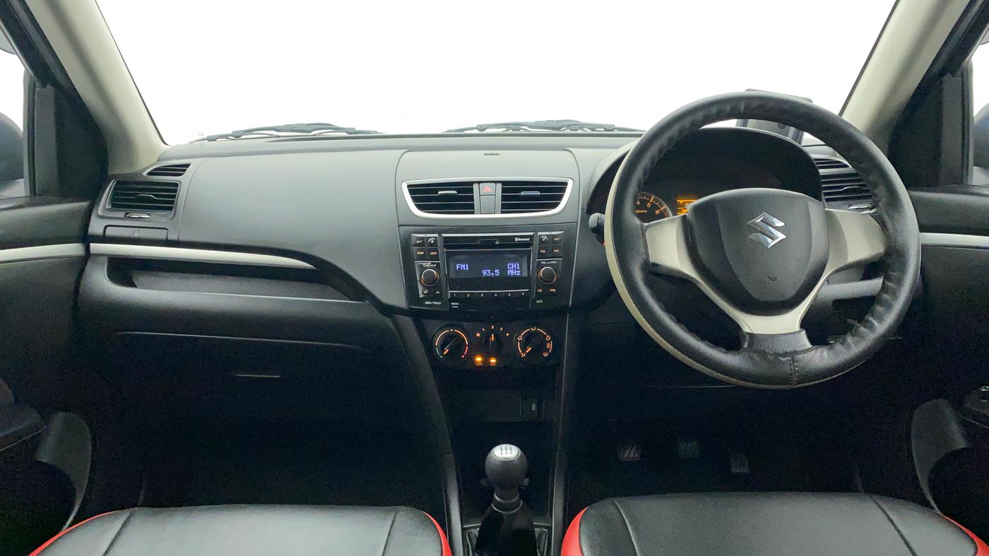 2015 Maruti Swift VXI, Petrol, Manual, 48,905 km, Dashboard