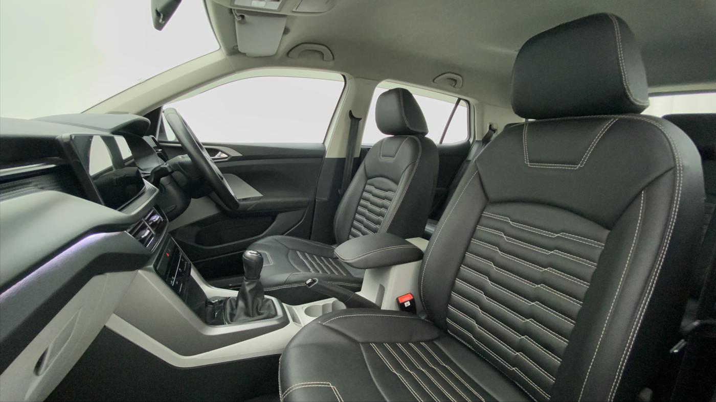 2021 Skoda KUSHAQ AMBITION 1.0L TSI MT, Petrol, Manual, 13,814 km, Right Side Front Door Cabin