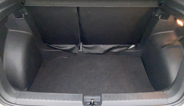 2021 Skoda KUSHAQ AMBITION 1.0L TSI MT, Petrol, Manual, 13,814 km, Boot Inside