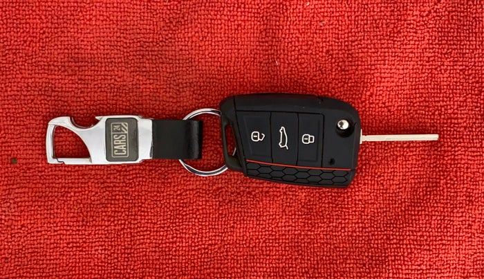 2021 Skoda KUSHAQ AMBITION 1.0L TSI MT, Petrol, Manual, 13,814 km, Key Close Up