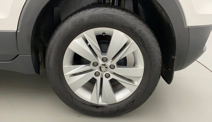 2021 Skoda KUSHAQ AMBITION 1.0L TSI MT, Petrol, Manual, 13,814 km, Left Rear Wheel