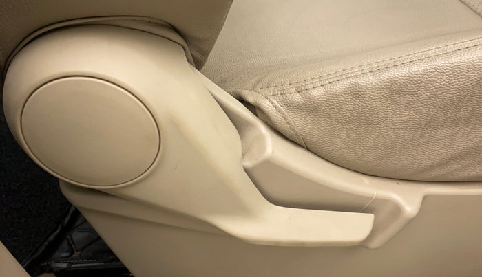 2021 Maruti Ertiga VXI CNG, CNG, Manual, 24,092 km, Driver Side Adjustment Panel