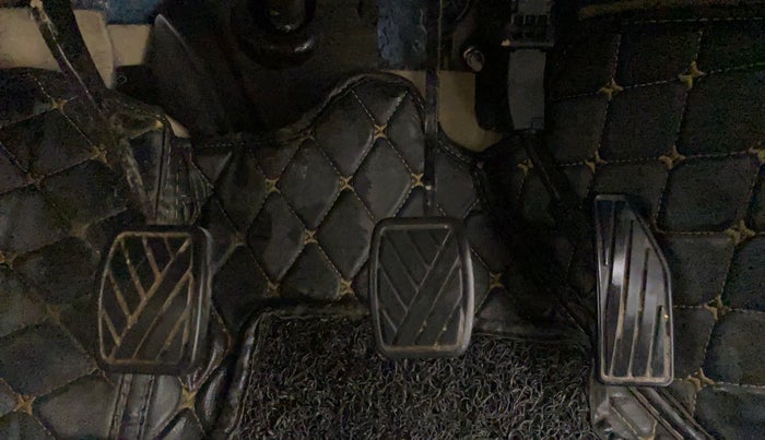 2021 Maruti Ertiga VXI CNG, CNG, Manual, 24,092 km, Pedals