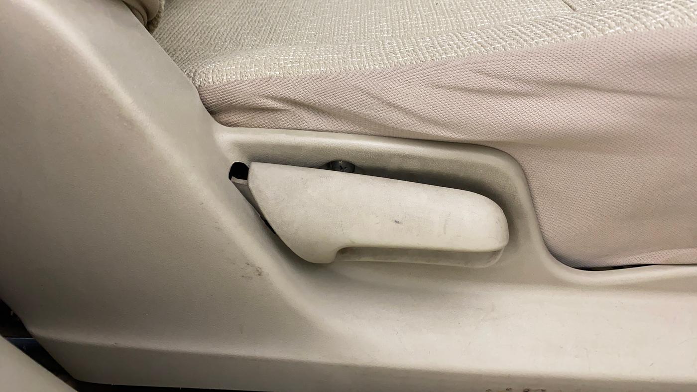 2016 Maruti Swift Dzire VDI, Diesel, Manual, 1,16,848 km, Driver Side Adjustment Panel
