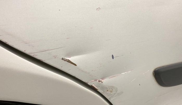 2013 Maruti Swift VXI, Petrol, Manual, 1,21,617 km, Right rear door - Minor scratches