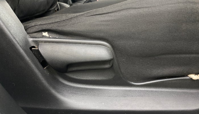 2012 Maruti Swift VXI, Petrol, Manual, 1,02,578 km, Driver Side Adjustment Panel