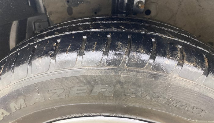 2012 Maruti Swift VXI, Petrol, Manual, 1,02,578 km, Left Front Tyre Tread