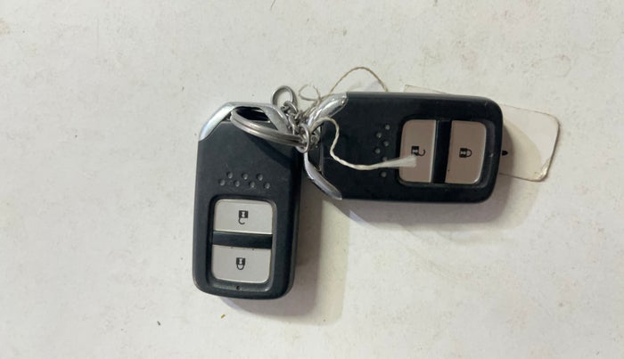 2019 Honda Jazz 1.2L I-VTEC VX CVT, Petrol, Automatic, 51,094 km, Key Close Up