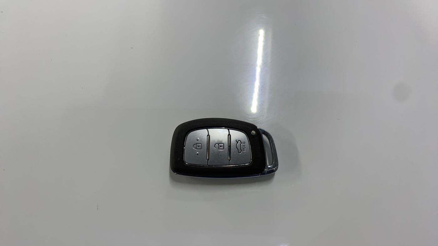 2023 Hyundai GRAND I10 NIOS ASTA 1.2 KAPPA VTVT, Petrol, Manual, 7,978 km, Key Close Up