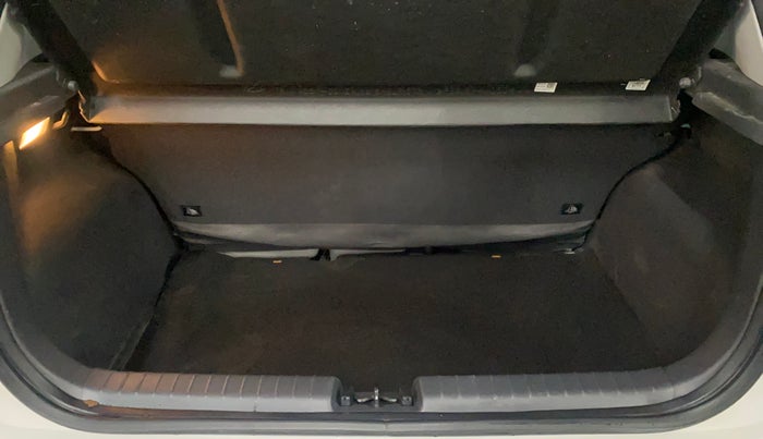 2023 Hyundai GRAND I10 NIOS ASTA 1.2 KAPPA VTVT, Petrol, Manual, 7,978 km, Boot Inside