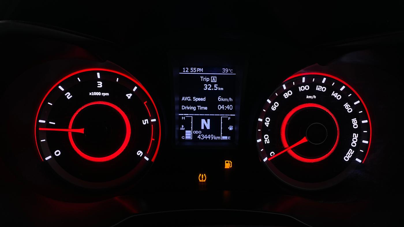 2023 Mahindra XUV300 W6 1.5 Diesel, Diesel, Manual, 43,444 km, Odometer Image