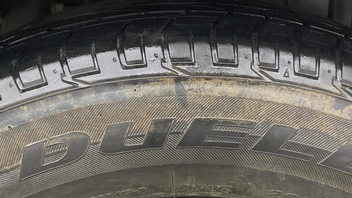 2023 Mahindra XUV300 W6 1.5 Diesel, Diesel, Manual, 43,444 km, Left Rear Tyre Tread