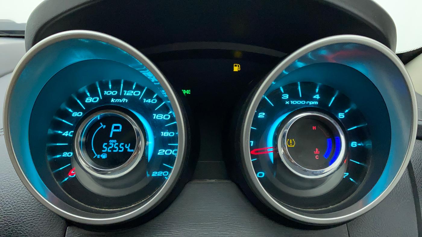 2018 Mahindra XUV500 W11 (O) AT, Diesel, Automatic, 52,673 km, Odometer Image