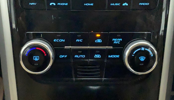 2018 Mahindra XUV500 W11 (O) AT, Diesel, Automatic, 52,673 km, Automatic Climate Control