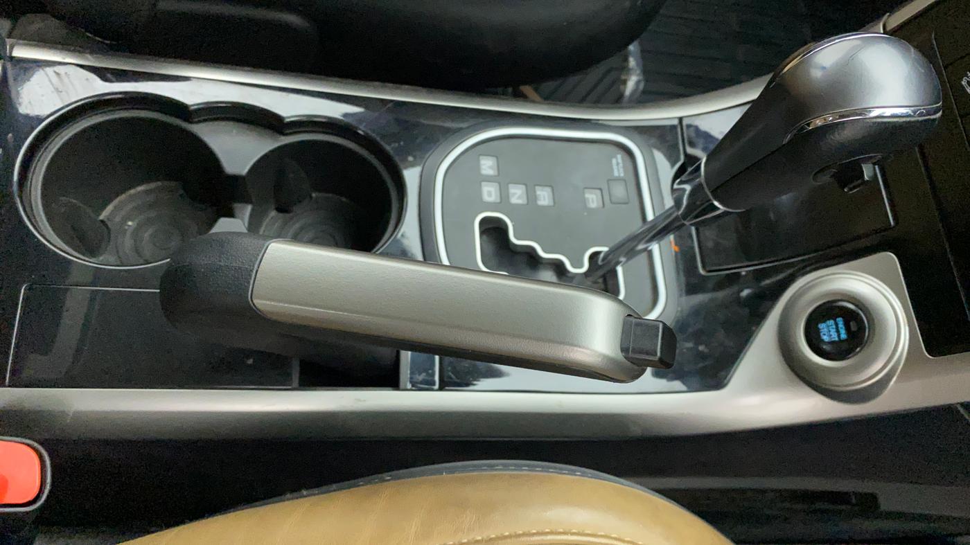 2018 Mahindra XUV500 W11 (O) AT, Diesel, Automatic, 52,673 km, Gear Lever