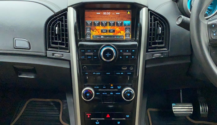 2018 Mahindra XUV500 W11 (O) AT, Diesel, Automatic, 52,673 km, Air Conditioner