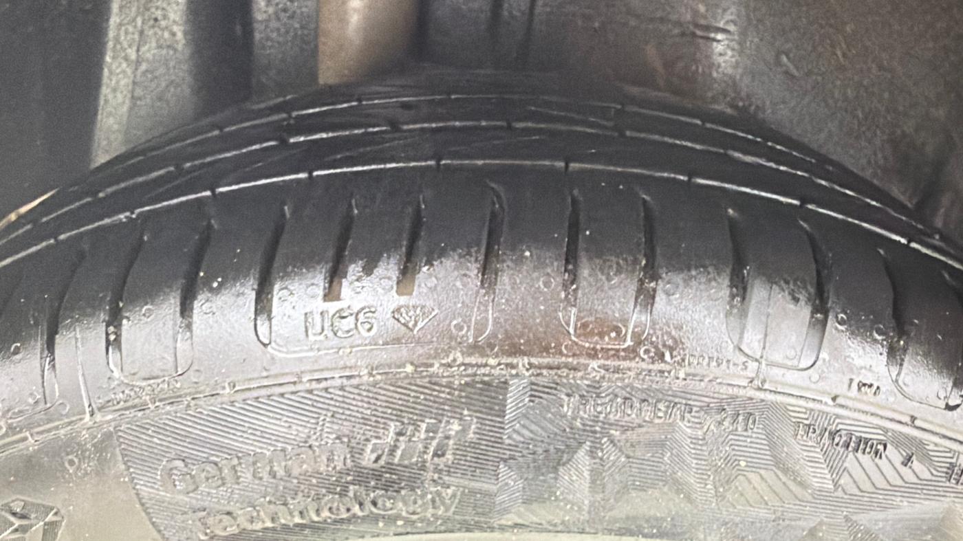 2019 Ford FREESTYLE TITANIUM 1.2 PETROL, Petrol, Manual, 35,863 km, Right Rear Tyre Tread