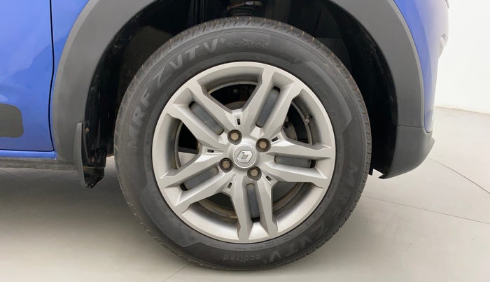 2020 Renault TRIBER RXZ, Petrol, Manual, 33,465 km, Right Front Wheel