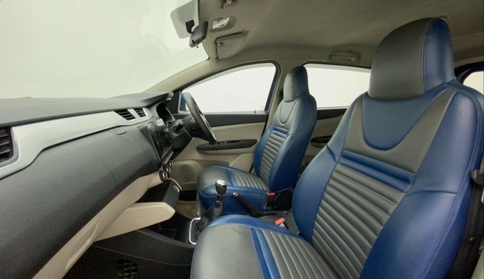2020 Renault TRIBER RXZ, Petrol, Manual, 33,465 km, Right Side Front Door Cabin