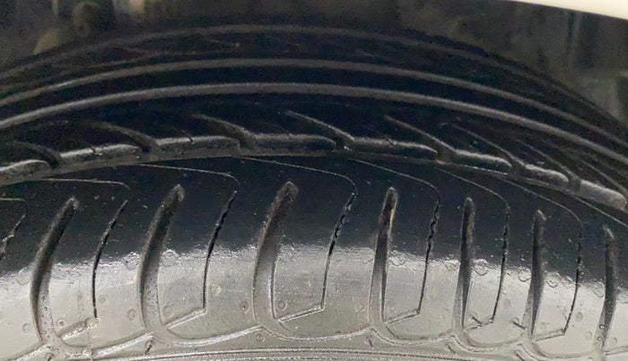 2018 Ford Ecosport TITANIUM 1.5L DIESEL, Diesel, Manual, 1 km, Right Front Tyre Tread