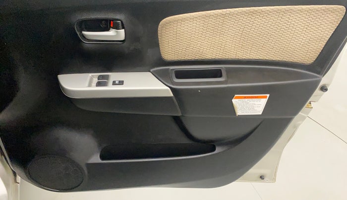 2018 Maruti Wagon R 1.0 LXI CNG (O), CNG, Manual, 25,765 km, Driver Side Door Panels Control