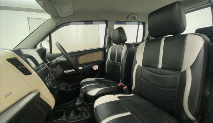 2018 Maruti Wagon R 1.0 LXI CNG (O), CNG, Manual, 25,765 km, Right Side Front Door Cabin