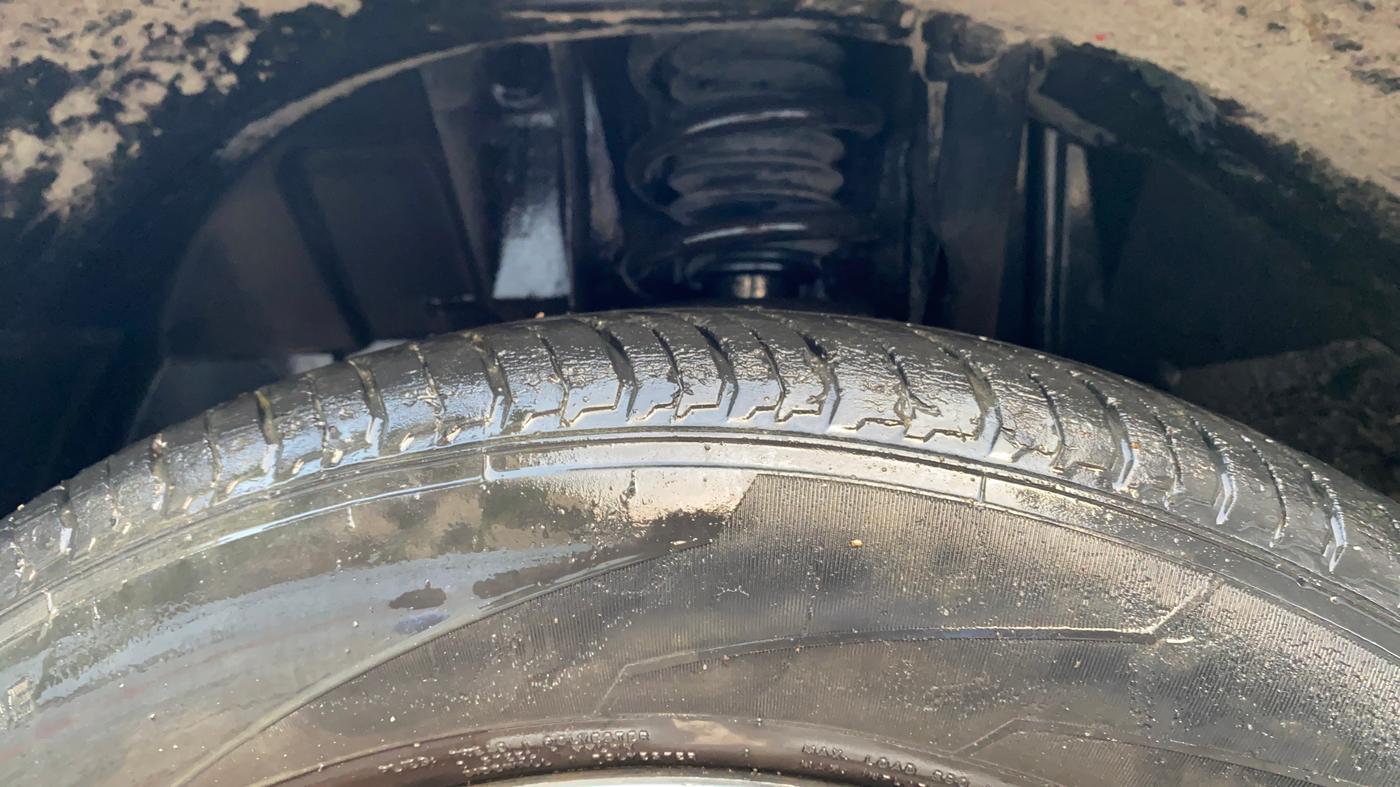 2021 Nissan MAGNITE XL, Petrol, Manual, 38,250 km, Left Front Tyre Tread