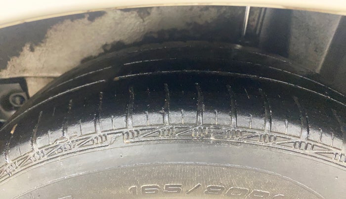 2013 Maruti Ritz VXI, Petrol, Manual, 59,321 km, Left Rear Tyre Tread