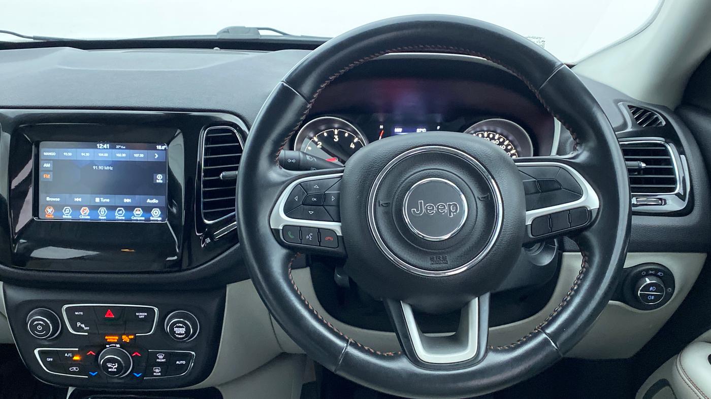 2017 Jeep Compass LIMITED 2.0 4*4, Diesel, Manual, 76,416 km, Steering Wheel Close Up