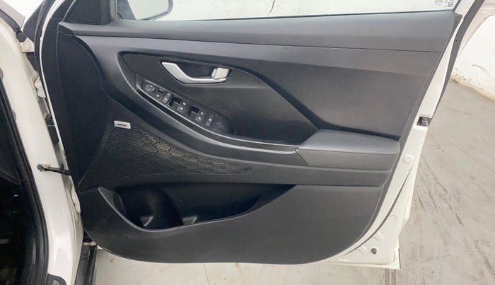 2023 Hyundai Creta 1.5 SX Opt Adventure Edition IVT, Petrol, Automatic, 18,183 km, Driver Side Door Panels Control