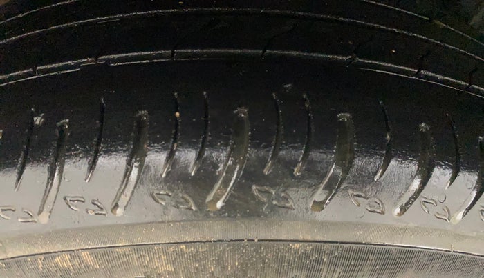 2022 Maruti XL6 ALPHA AT, Petrol, Automatic, 63,393 km, Right Rear Tyre Tread