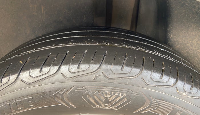 2021 Skoda KUSHAQ STYLE 1.0L TSI AT, Petrol, Automatic, 41,854 km, Left Rear Tyre Tread