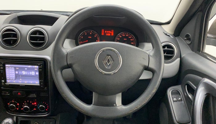 2014 Renault Duster 85 PS RXE DIESEL ADVENTURE, Diesel, Manual, 81,549 km, Steering Wheel Close Up