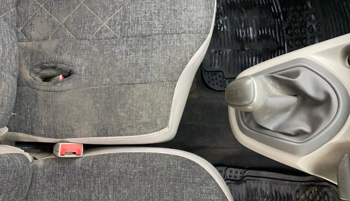 2015 Datsun Go T, Petrol, Manual, 1,22,106 km, Gear Lever