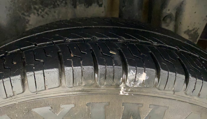2015 Maruti Swift VDI ABS, Diesel, Manual, 1,17,890 km, Left Rear Tyre Tread