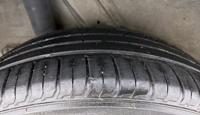 2019 Hyundai VENUE SX PLUS 1.0 TURBO DCT, Petrol, Automatic, 31,849 km, Right Rear Tyre Tread