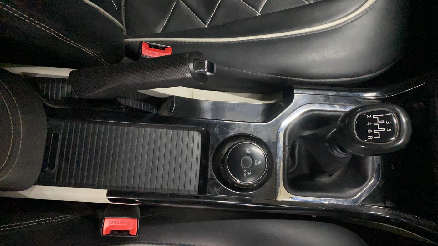 2021 Tata NEXON XZ PLUS PETROL, Petrol, Manual, 37,725 km, Gear Lever