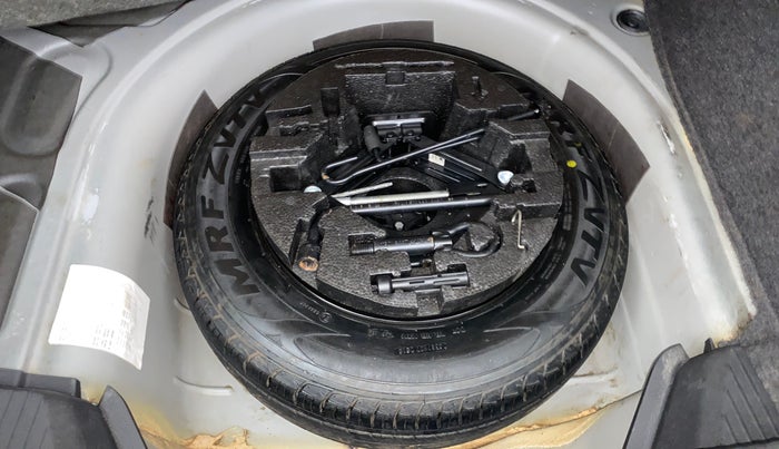 2016 Volkswagen Ameo HIGHLINE PLUS 1.5L AT 16 ALLOY, Diesel, Automatic, 1,07,334 km, Spare Tyre