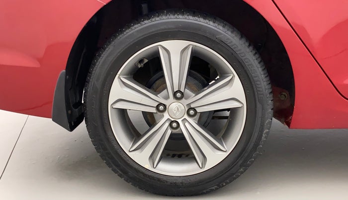 2019 Hyundai Verna 1.6 VTVT SX (O) AT, Petrol, Automatic, 26,671 km, Right Rear Wheel