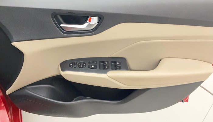 2019 Hyundai Verna 1.6 VTVT SX (O) AT, Petrol, Automatic, 26,671 km, Driver Side Door Panels Control
