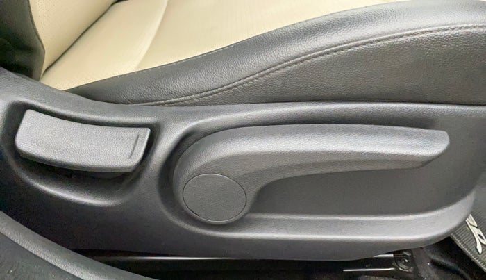 2019 Hyundai Verna 1.6 VTVT SX (O) AT, Petrol, Automatic, 26,671 km, Driver Side Adjustment Panel