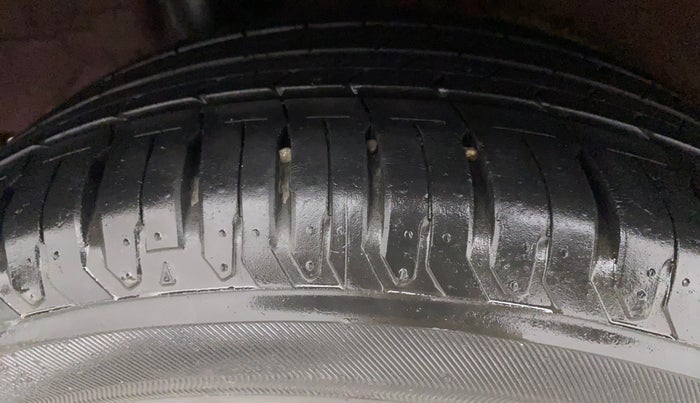 2019 Hyundai Verna 1.6 VTVT SX (O) AT, Petrol, Automatic, 26,671 km, Right Rear Tyre Tread