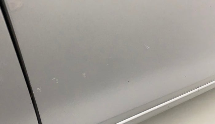 2012 Maruti Swift ZXI, Petrol, Manual, 62,316 km, Driver-side door - Minor scratches