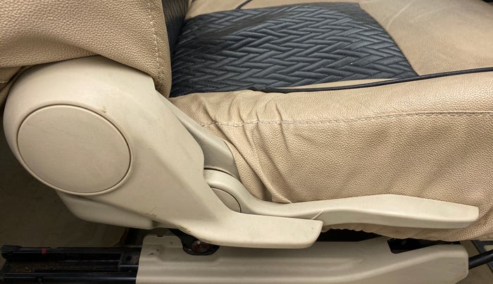 2017 Maruti Dzire VXI, Petrol, Manual, 37,536 km, Driver Side Adjustment Panel