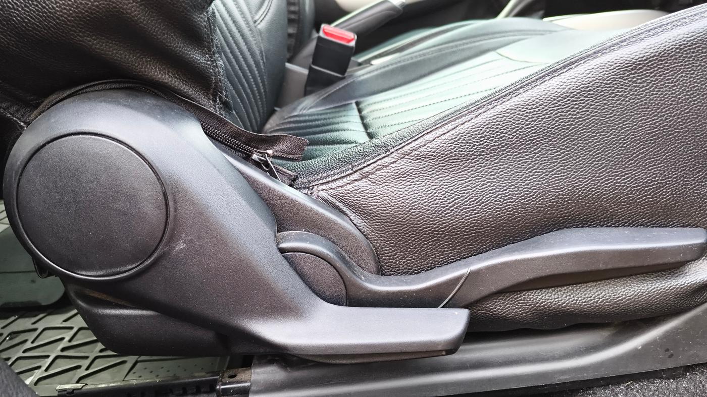2018 Maruti Baleno ALPHA CVT PETROL 1.2, Petrol, Automatic, 59,893 km, Driver Side Adjustment Panel