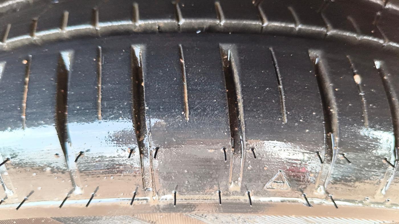 2018 Maruti Baleno ALPHA CVT PETROL 1.2, Petrol, Automatic, 59,893 km, Left Front Tyre Tread