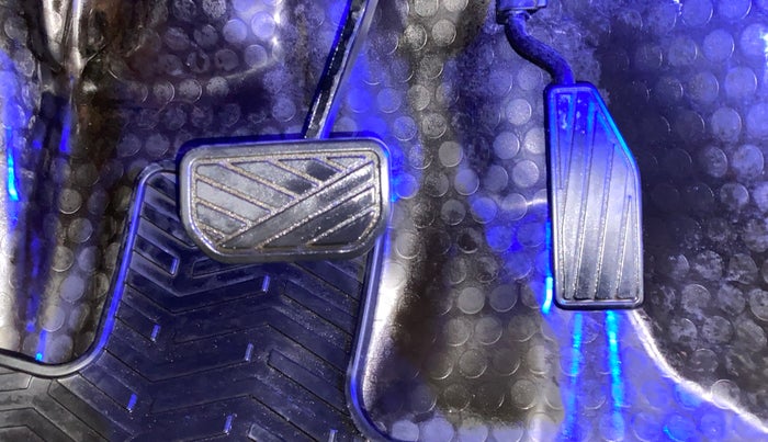 2020 Maruti IGNIS ALPHA 1.2 AMT, Petrol, Automatic, 32,181 km, Pedals